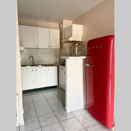 Bel Appartement Lumineux Avec Balcon